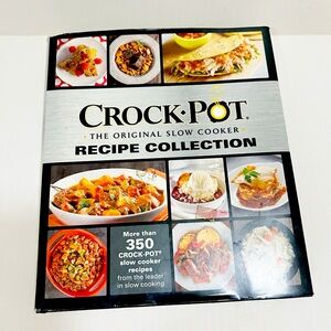 Crockpot Recipe Collection by Publications International Ltd. Staff hard Cover